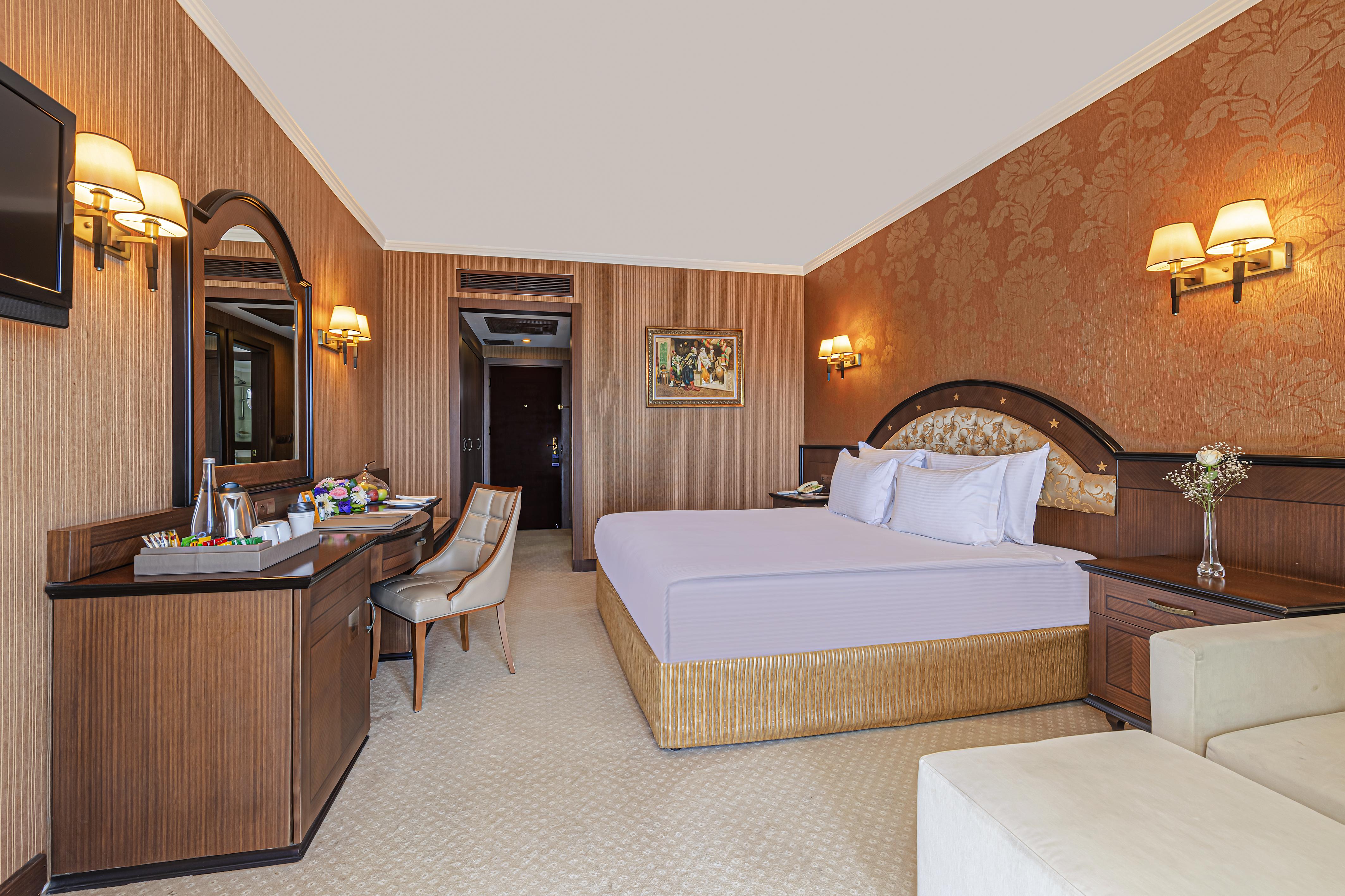 Megasaray Westbeach Antalya Kültér fotó A room at the hotel