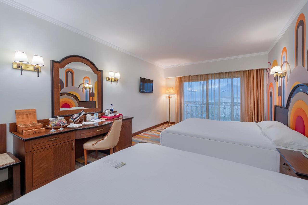 Megasaray Westbeach Antalya Kültér fotó Deluxe Room
